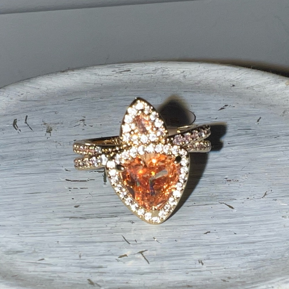 NWT Bomb Party Ring